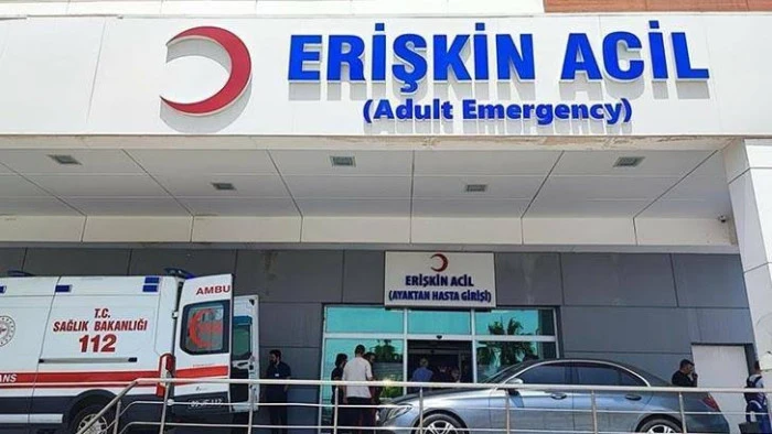 61 hastane personeli, gıda zehirlenmesi şüphesiyle acil servise başvurdu (2)
