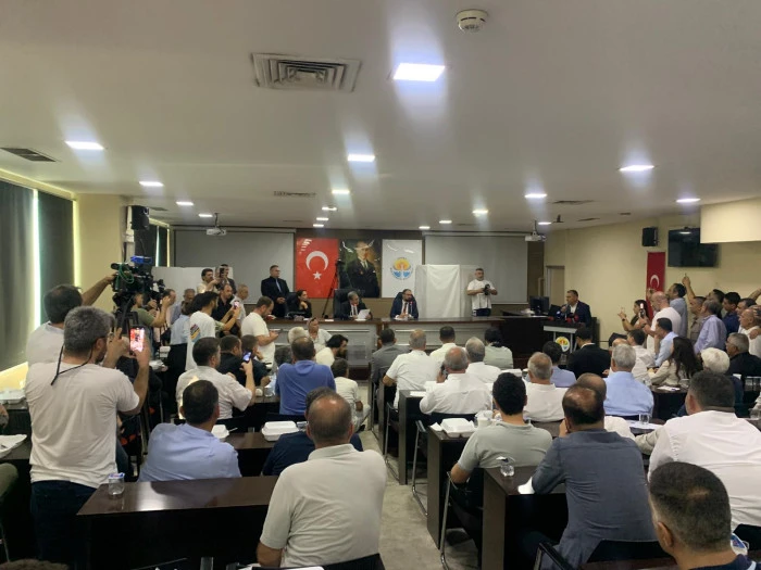Adana Büyükşehir Belediye Başkan Vekili, CHP'li Geçer oldu