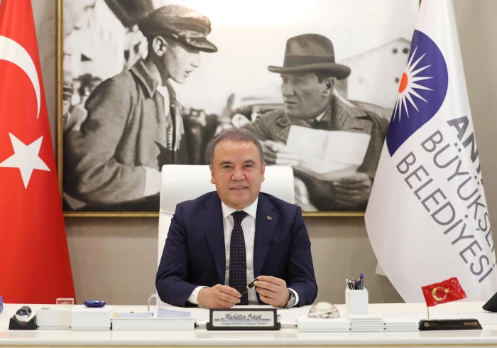 Antalya Büyükşehir Belediye Başkanı Böcek gözaltına alındı