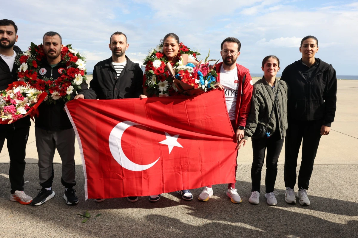 Avrupa Şampiyonu Havvanur Kethüda Trabzon’da Coşkuyla Karşılandı