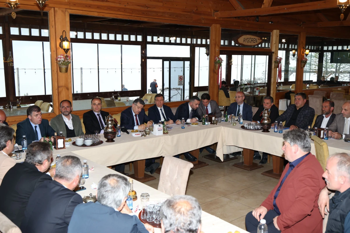 Ayg&ouml;ren Vadisi İ&ccedil;in 'Ortak Akıl' Masası: Başkan Gen&ccedil; Sorunları Tek Tek Not Aldı