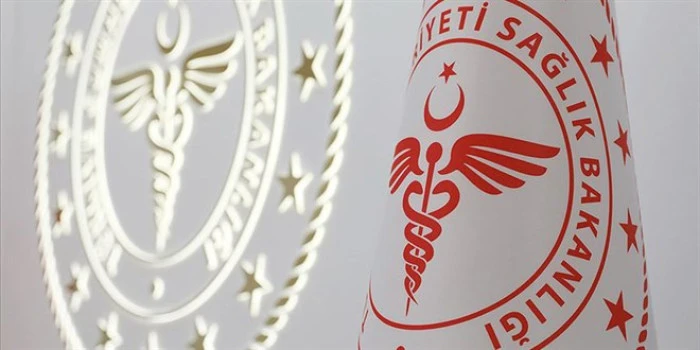 Bakanlıktan sağlık çalışanlarının mesai dışı hizmet uygulamalarına ilişkin açıklama