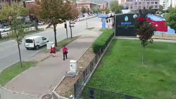 Balıkesir Sındırgı'da 4,9 büyüklüğünde deprem meydana geldi