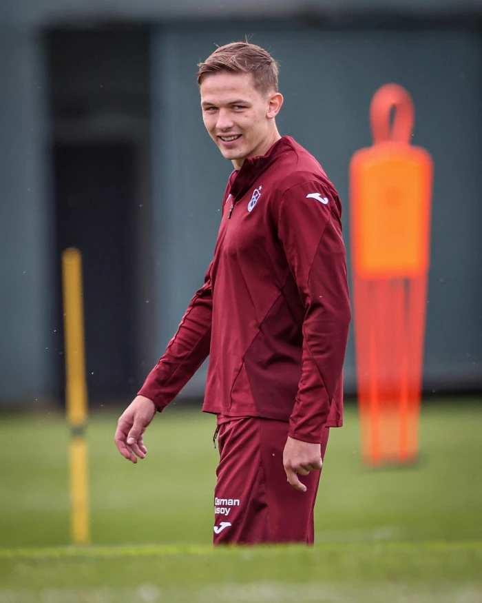 Trabzonspor'da Galatasaray Derbisi Hazırlığı: Taktik ve Pas Çalışması!