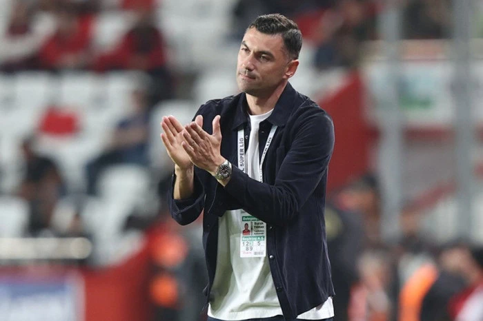 Burak Yılmaz, Kasımpaşa ile yollarını ayırdığını açıkladı