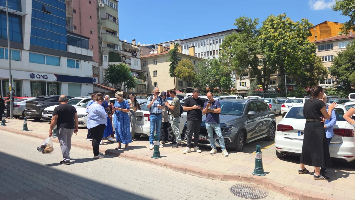 Bursa Gemlik'te 4,3 büyüklüğünde deprem