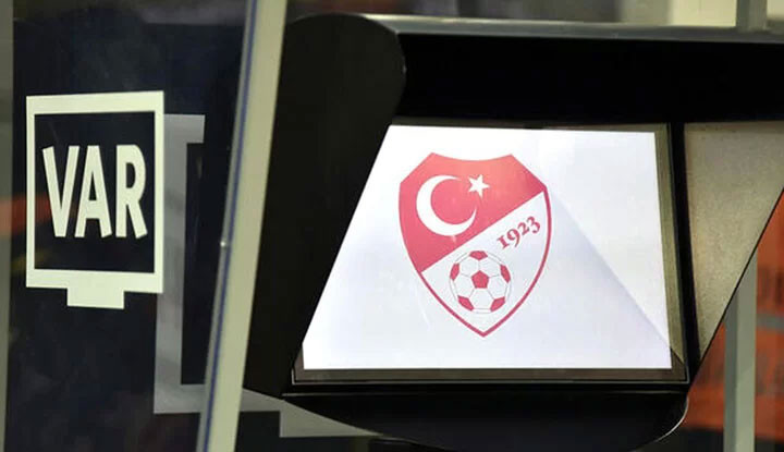 Çaykur Rizespor - Trabzonspor maçının VAR hakemi açıklandı