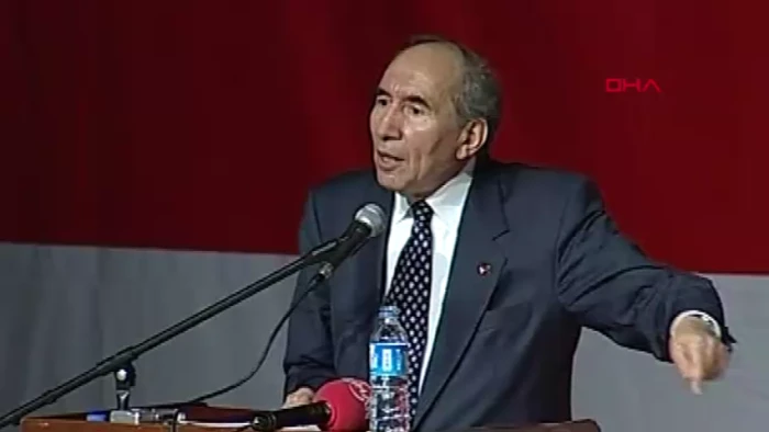 Eski CHP Genel Başkanı Altan Öymen entübe edildi