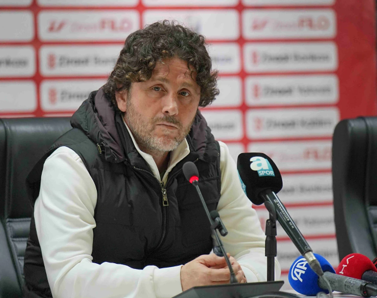 Fatih Tekke: Turu Ge&ccedil;tik Ama Hasar Aldık, Hakemi Yine Beğenmedim