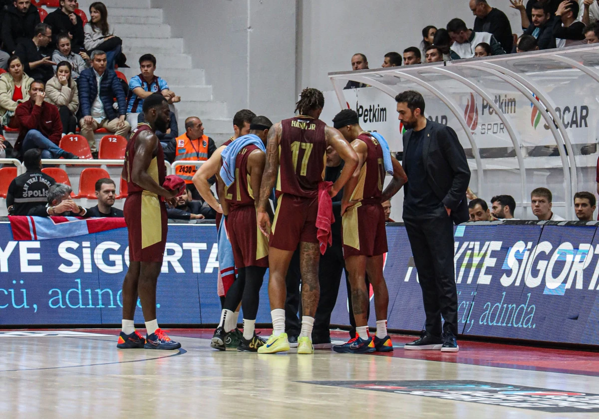 Fırtına İzmir'de Esti: Trabzonspor Aliağa Petkim'i Farklı Geçti!