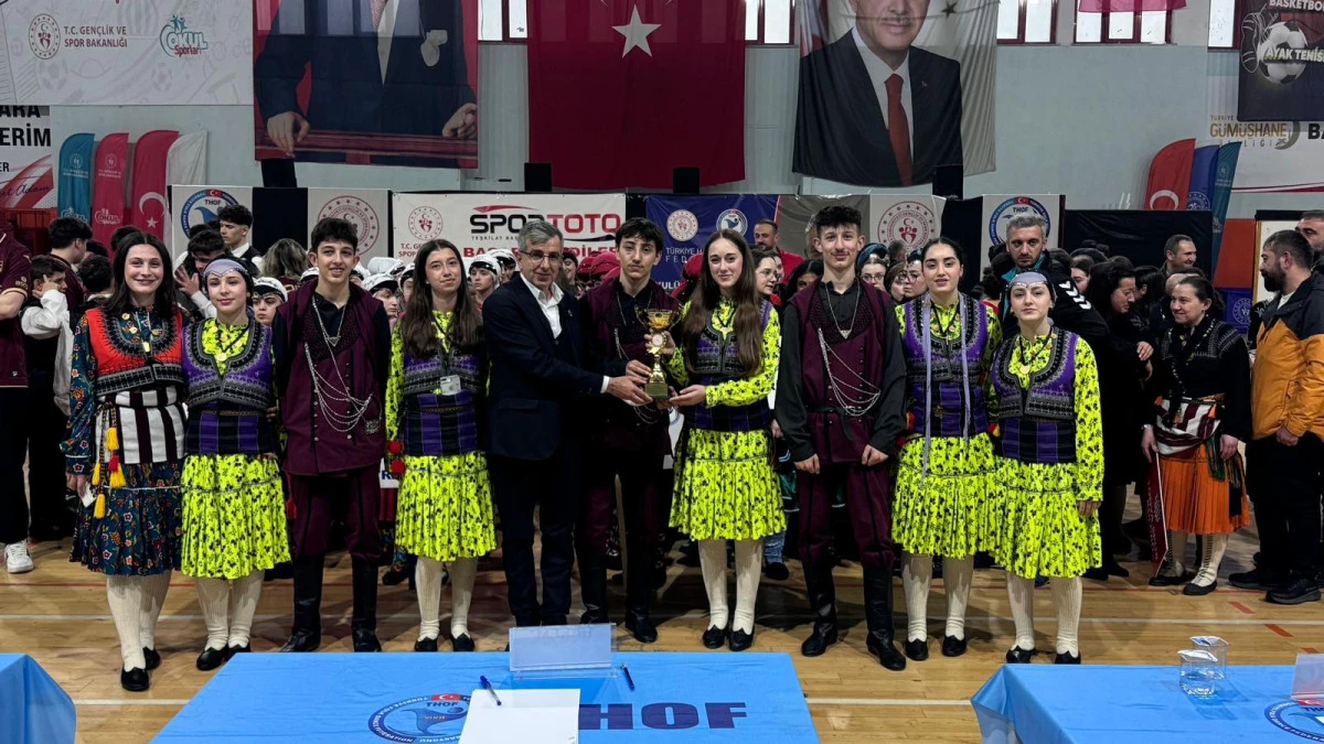 G&uuml;m&uuml;şhane&rsquo;de Trabzon R&uuml;zg&acirc;rı: B&uuml;y&uuml;kşehir Halk Oyunları Ekibi B&ouml;lge Şampiyonu!