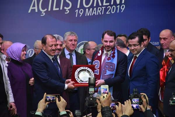 Hazine ve Maliye Bakanı Berat Albayrak Paramız da Hazinemizde her türlü imkanlarımız da