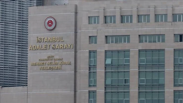 İstanbul- İBB soruşturması kapsamında gözaltına alınan 25 şüpheliden 9'u tutuklanma talebiyle mahkemeye sevk edildi