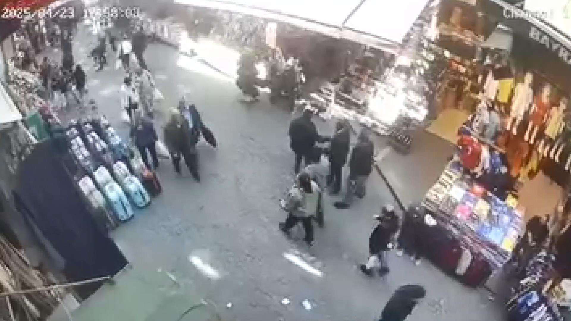 İstanbul'da 13 saniye süren 6,2 büyüklüğündeki deprem anı böyle kaydedildi 
