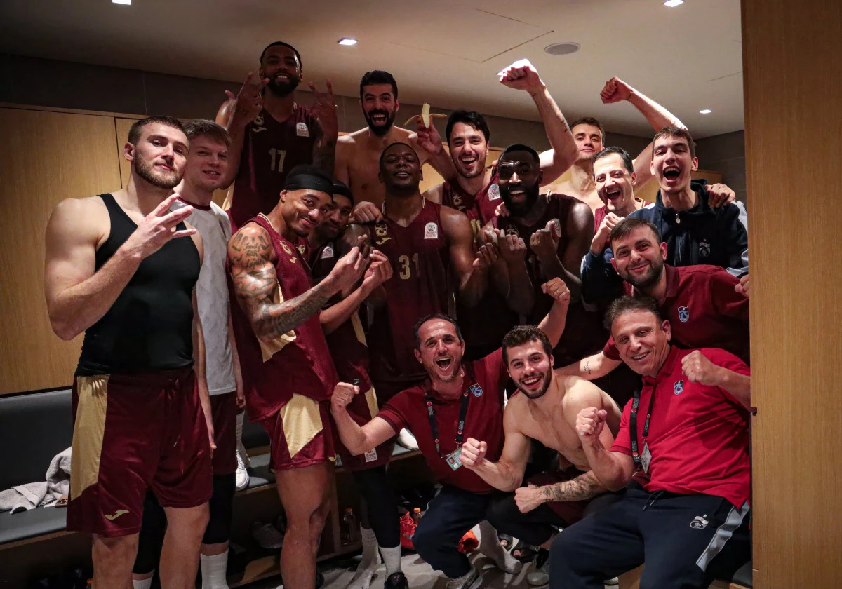 İSTANBUL'DA FIRTINA KOPTU: Trabzonspor Derbiyi Farklı Kazandı!