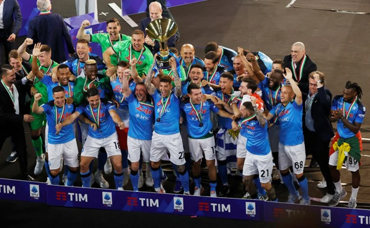 İtalya Seri A Ligi'nde şampiyon Napoli