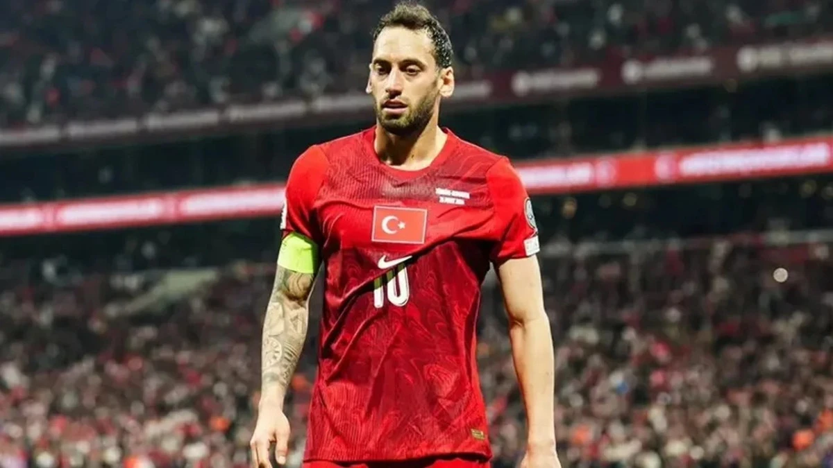 Kaptan Hakan &Ccedil;alhanoğlu İki Uzun Topla 2-0 Kaybettik!
