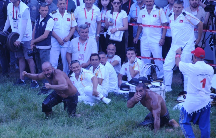 Kırkpınar’da altın kemerin sahibi Orhan Okulu oldu