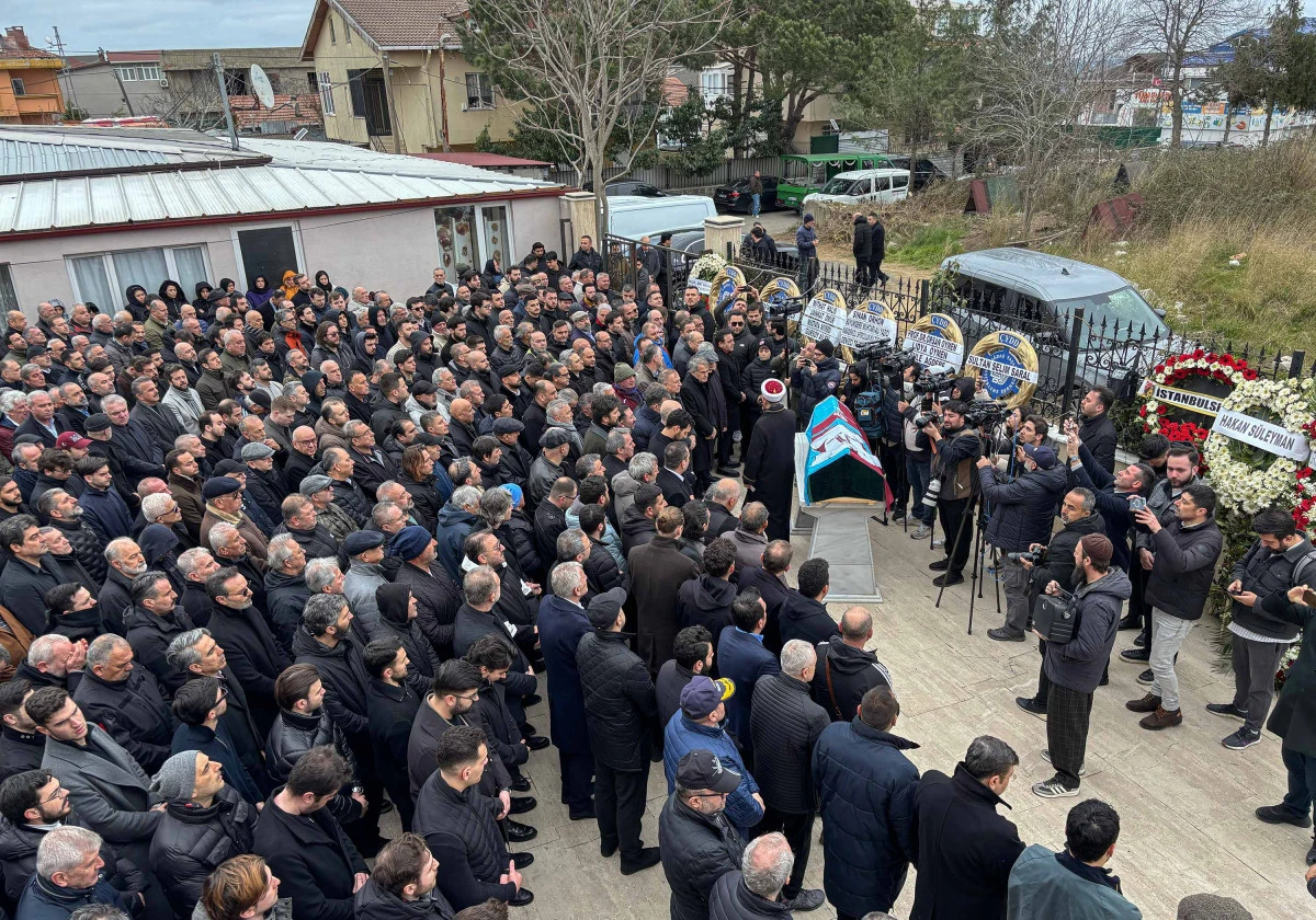 Orhan Kaynak İstanbul&rsquo;da Son Yolculuğuna Uğurlandı