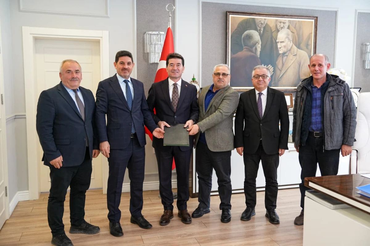 Ortahisar&rsquo;da Hayvancılık ŞAHLANIYOR: Başkan Ahmet KAYA&rsquo;dan &Uuml;retim SEFERBERLİĞİ!