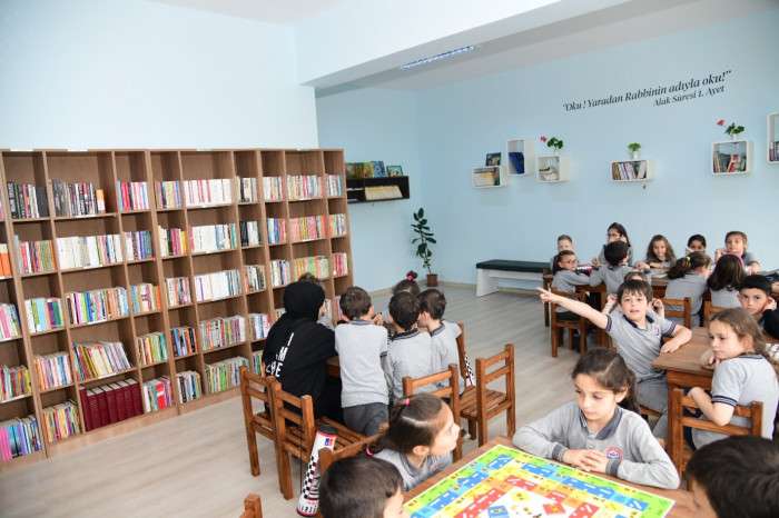 Sanatını eğitime adadı