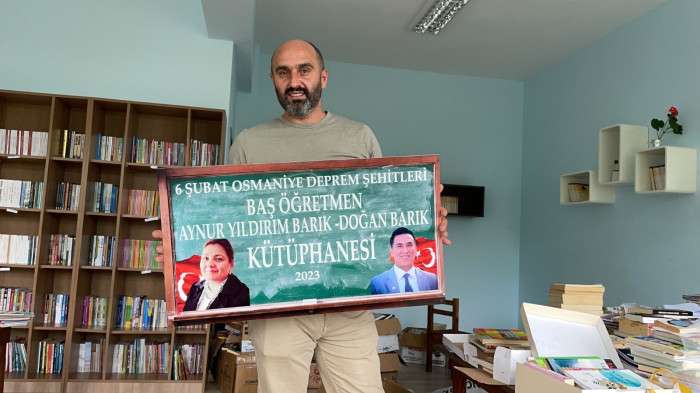 Sanatını eğitime adadı