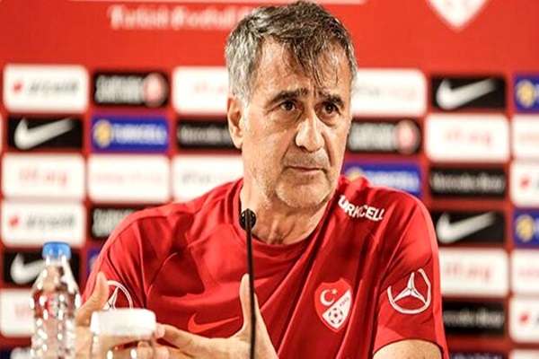 Şenol G&uuml;neş Koronavir&uuml;s ile savaşı bir milli m&uuml;cadele olarak g&ouml;relim