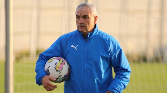 Sivasspor Teknik Direktörü Rıza Çalımbay, Trabzonspor karşısında takımına güveniyor