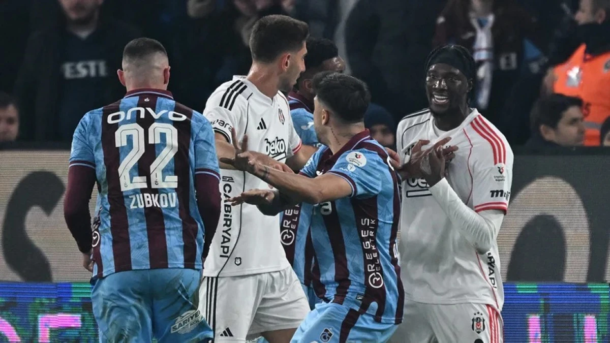 Spor Yazarları Derbiyi Değerlendirdi: Lig Tarihine Geçecek Nefis Bir 90 Dakika!