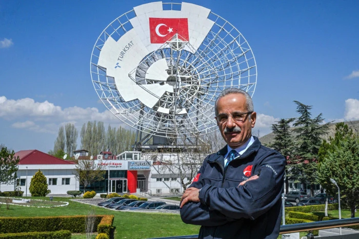 Suriye'nin resmi haber kanalı, Türksat 4A uydusu üzerinden yayına başladı