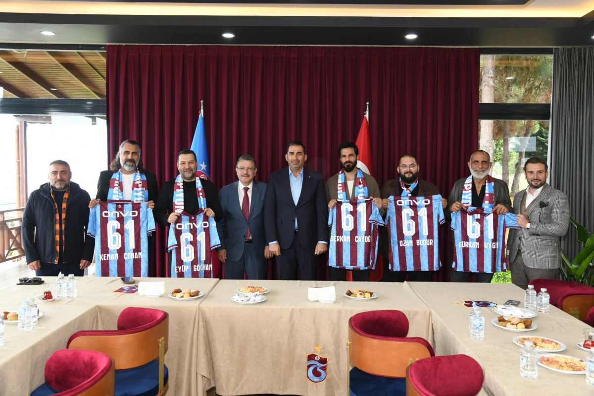 Tarih ve Spor Kesişti: 'Fetihler Sultanı' Ekibi Trabzonspor’u Ziyaret Etti!