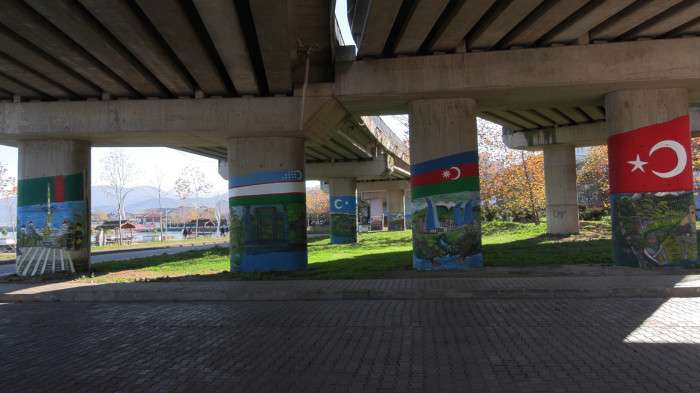 Tozlu camlardan viyadüklere uzanan sanat tutkusu