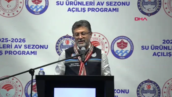 Trabzon - Bakan Yumaklı: Müsilajdan olumsuz etkilenen balıkçılarımıza destek sağlayacağız