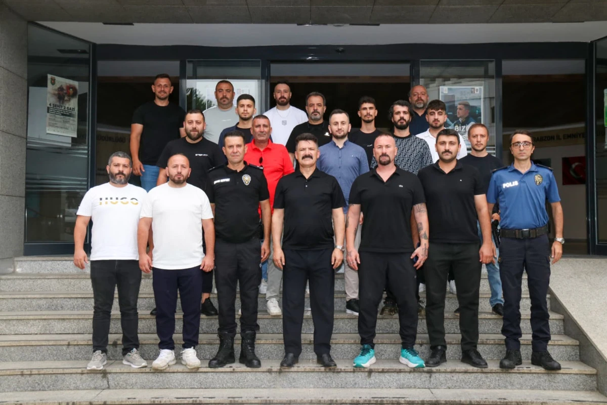 Trabzon Emniyeti, taraftar gruplarıyla güvenlik toplantısı yaptı