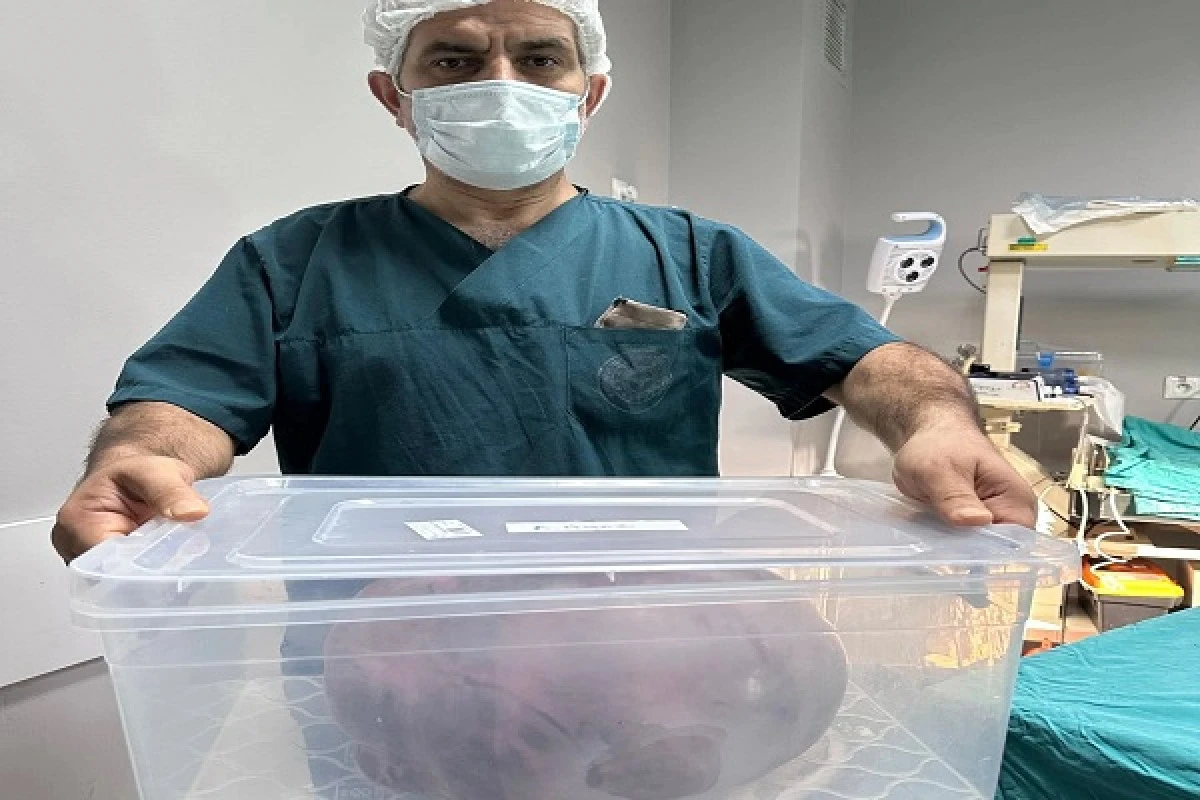 Trabzon - Yumurtalıklarındaki 9 kiloluk kitle operasyonla çıkarıldı