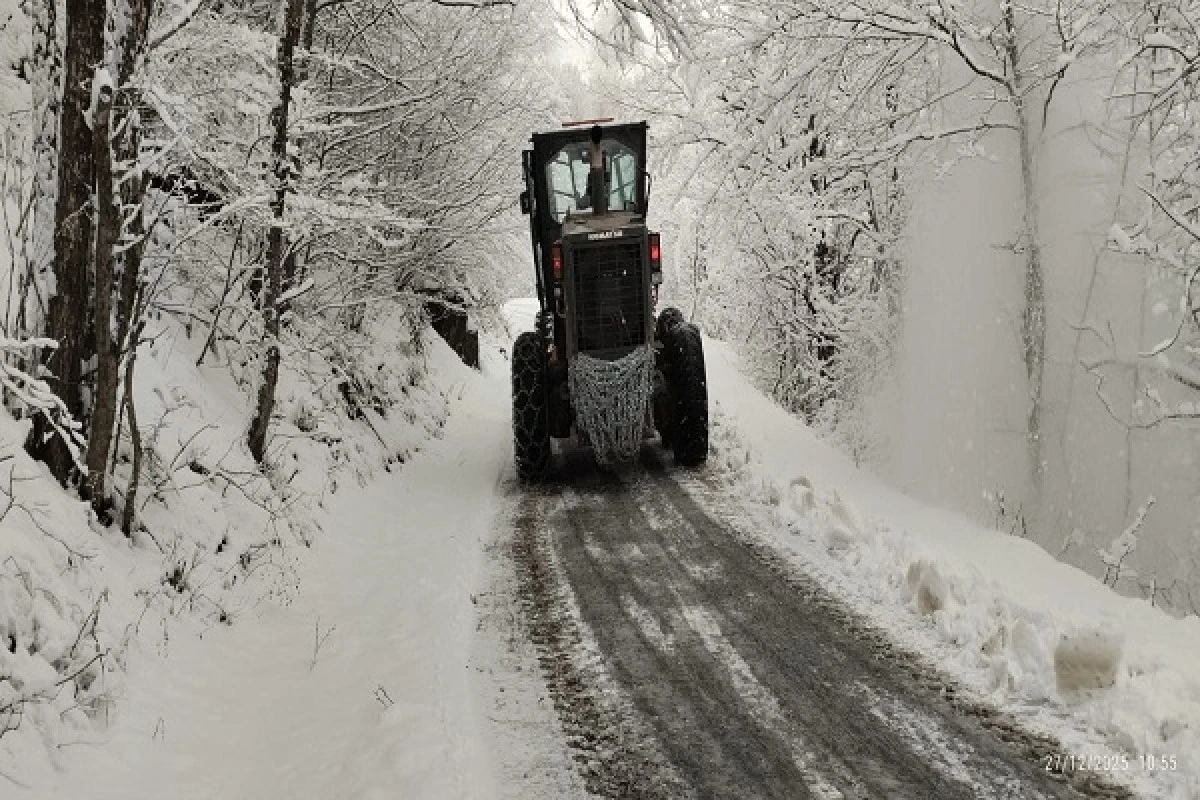 Trabzon&rsquo;da Beyaz Esaretle M&uuml;cadele: Ekipler Hasta Vatandaşın İmdadına Yetişti!