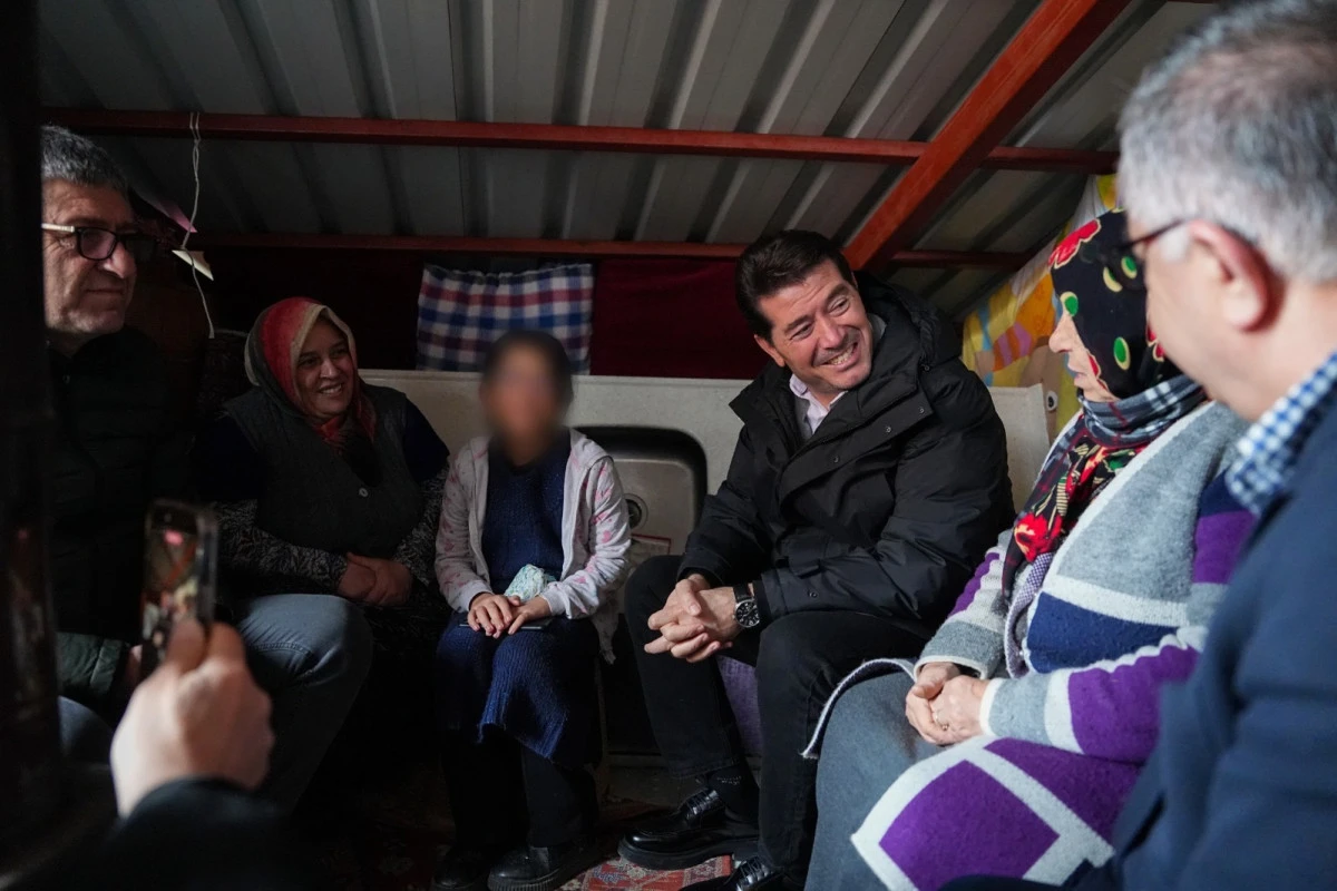 Trabzon&rsquo;da El Ele G&ouml;n&uuml;l K&ouml;pr&uuml;s&uuml;: Ortahisar Belediyesi Ve Trabzonspor&rsquo;dan Anlamlı Destek!