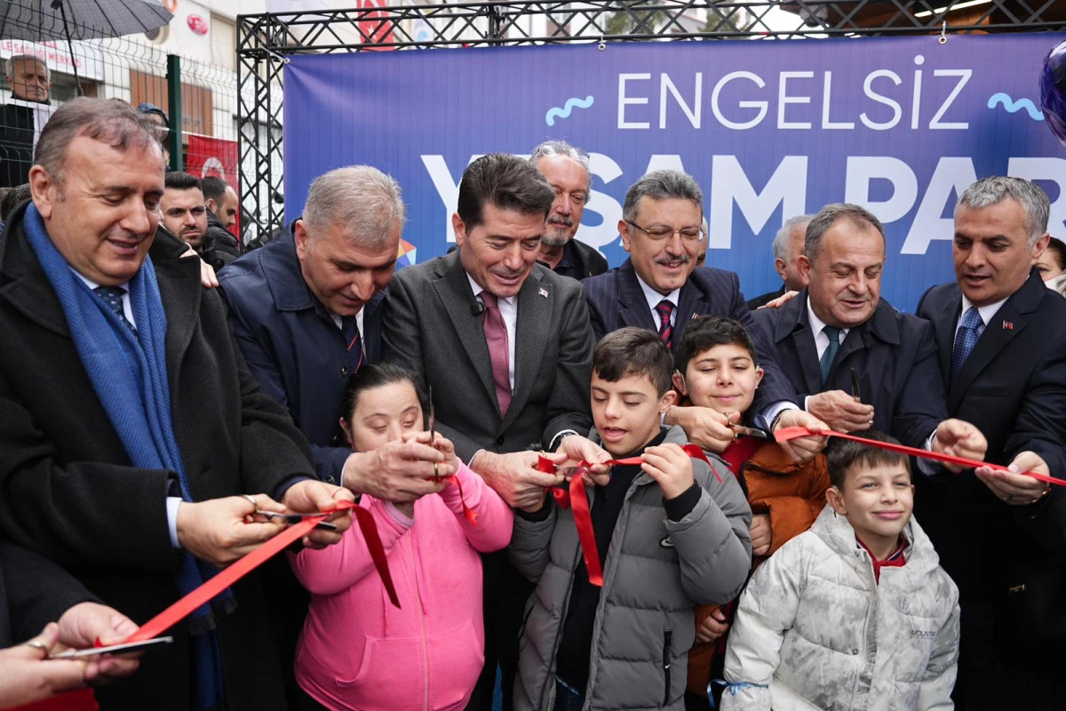 Trabzon'da Engelsiz Yaşam Parkı A&ccedil;ılışı: Ahmet Kaya ve Ahmet Metin Gen&ccedil; Bir Arada