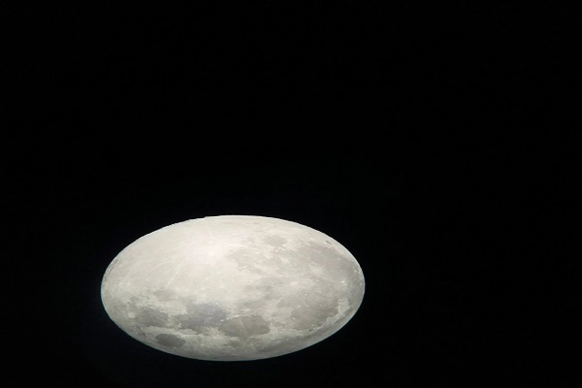 Trabzon'da 'Soğuk Ay' Gözlemi: T3 Vakfı ve Belediye'den Unutulmaz Astronomi Etkinliği