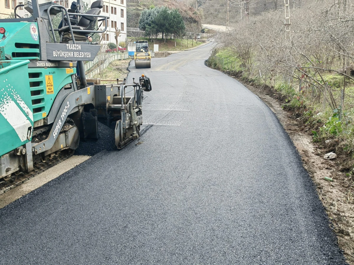 Trabzon&rsquo;da Yol SEFERBERLİĞİ: 18 İl&ccedil;ede BOZUK Yol Kalmayacak!