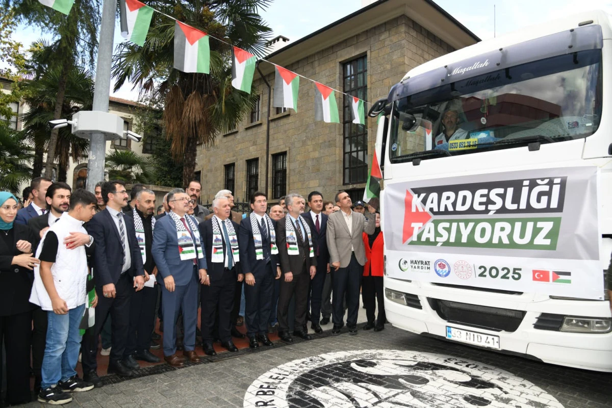 Trabzon'dan Gazze'ye Dev Destek: Kardeşlik Tırları Yola Çıktı!