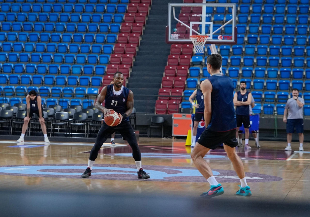Trabzonspor Basketbol Takımı&rsquo;nda Play-Off Mesaisi S&uuml;r&uuml;yor