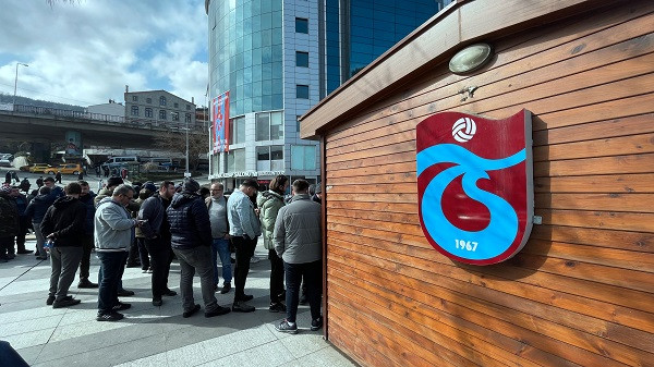 Trabzonspor-Beşiktaş maçının biletleri satışa çıktı