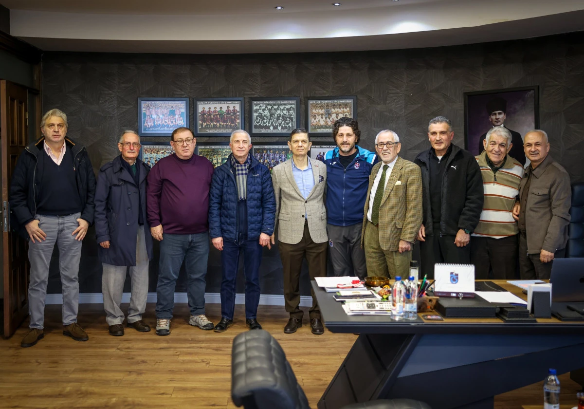 Trabzonspor Divan Kurulu&rsquo;ndan Fatih Tekke&rsquo;ye Tam Destek: Yanındayız Hocam!