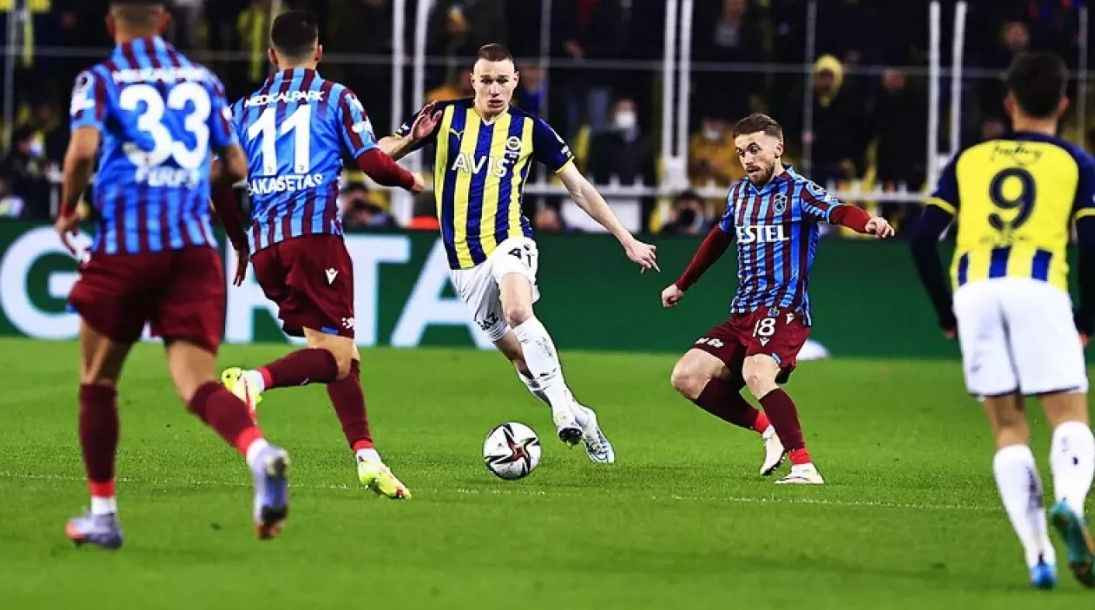 Trabzonspor - Fenerbahçe maçını canlı izle