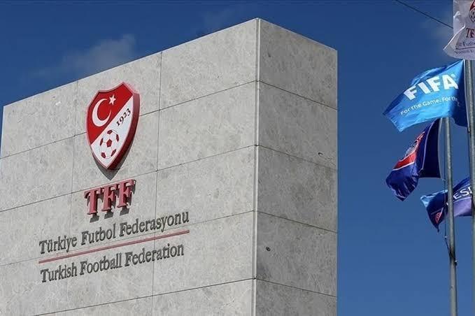 Trabzonspor - Fenerbahçe maçının PFDK sevkleri açıklanıyor!