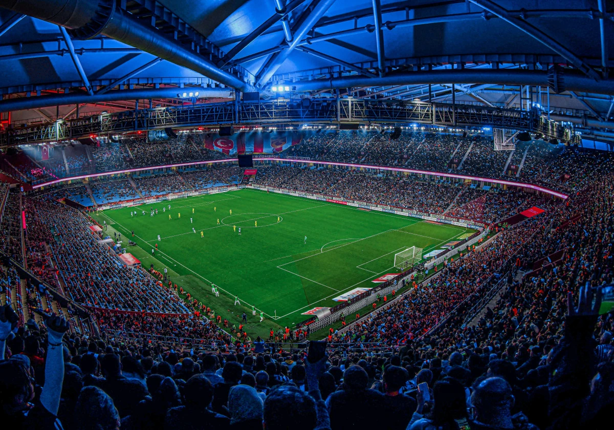 Trabzonspor - Galatasaray Derbi Biletleri Satışa &Ccedil;ıkıyor! İşte Fiyatlar