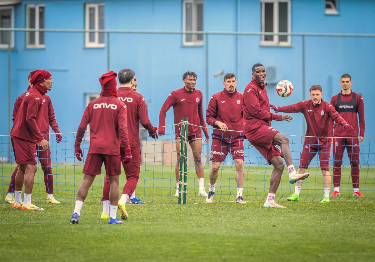 Trabzonspor İstanbul Yolcusu: İşte Kritik Kamp Kadrosu!