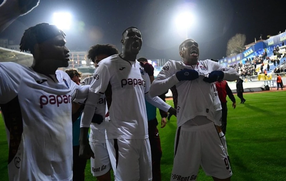 Trabzonspor İstanbul&rsquo;da  Ey&uuml;pspor'u 1-0 yenerek 5&rsquo;te 5 Yaptı