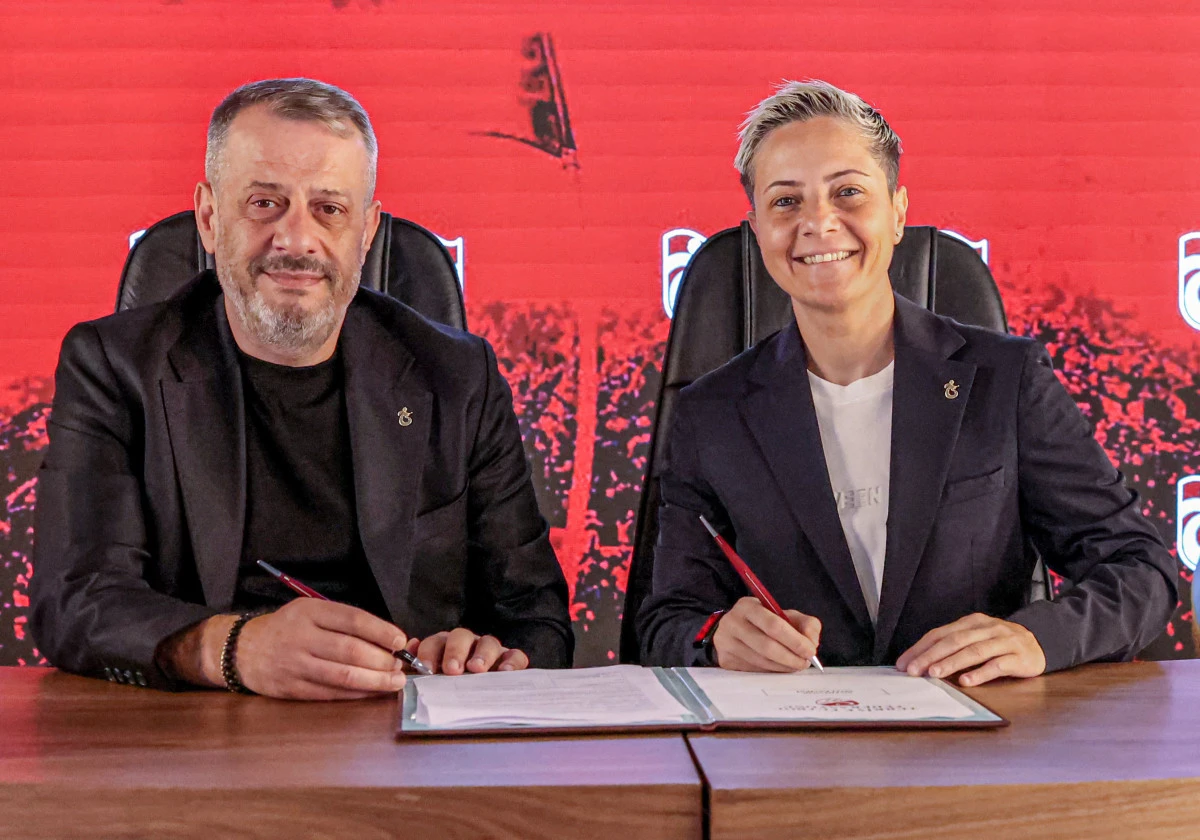 Trabzonspor Kadın Futbol Takımı’nda Yeni Dönem: Hatice Bahar Özgüvenç İmza Attı